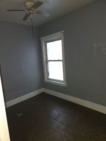 10554 S Avenue L Street, Chicago, IL 60617