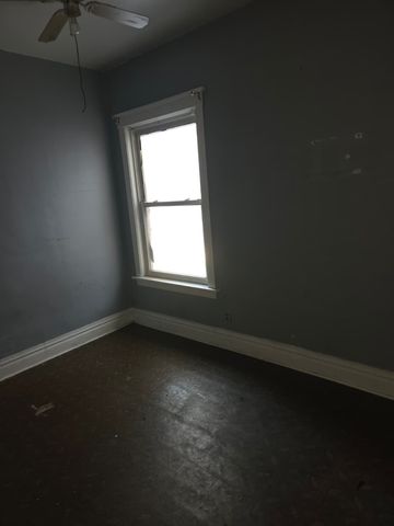 10554 S Avenue L Street, Chicago, IL 60617