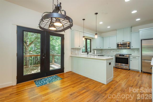 416 Ivy Road, Black Mountain, NC 28711
