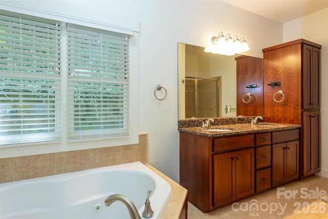 416 Ivy Road, Black Mountain, NC 28711
