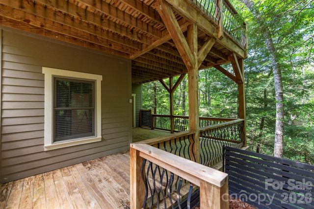 416 Ivy Road, Black Mountain, NC 28711