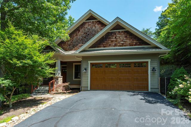 416 Ivy Road, Black Mountain, NC 28711