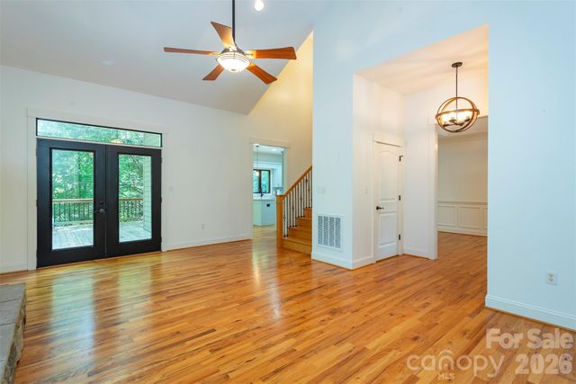 416 Ivy Road, Black Mountain, NC 28711