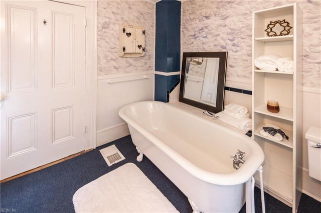 1330 Laurel CRES, Norfolk, VA 23505