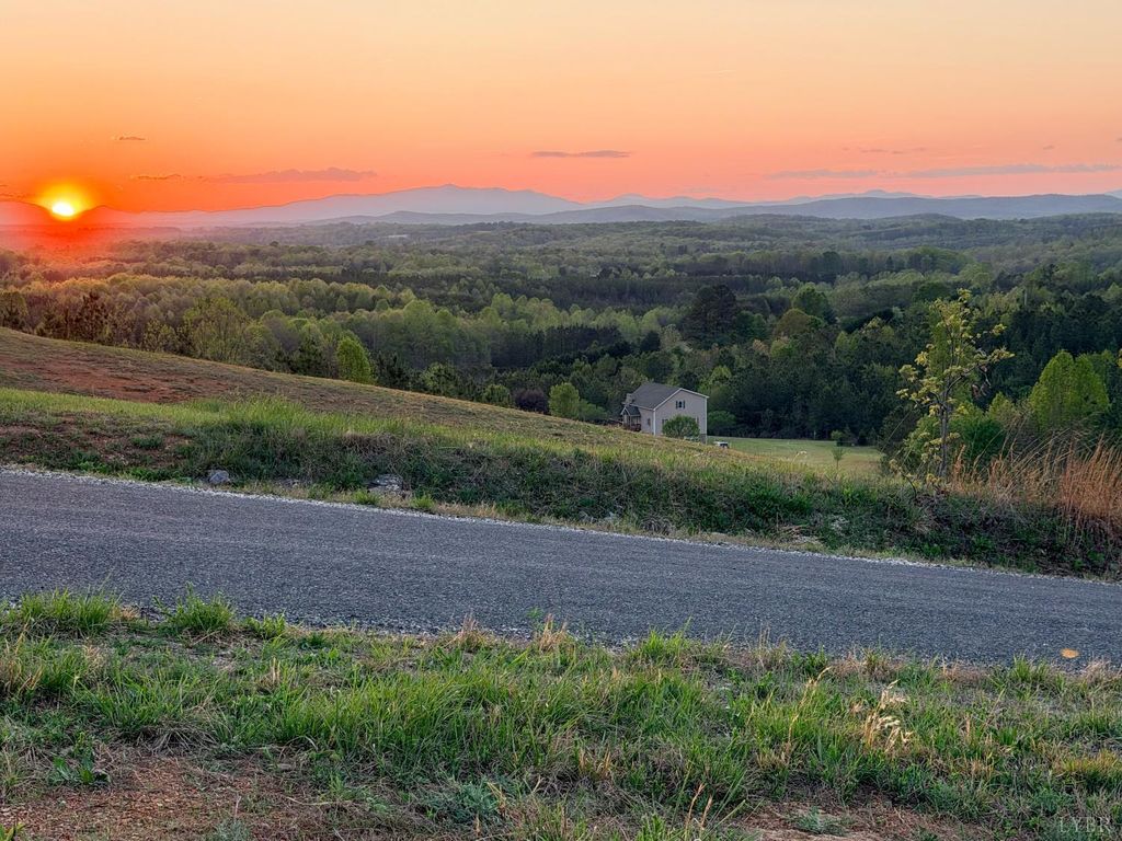 Image 1 of property listing at 0 Gardner Farm Road, Appomattox, VA 24522
