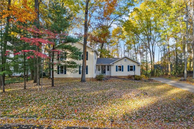 6593 Amblewood Street NW, Canton, OH 44718