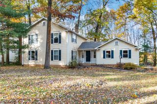 6593 Amblewood Street NW, Canton, OH 44718