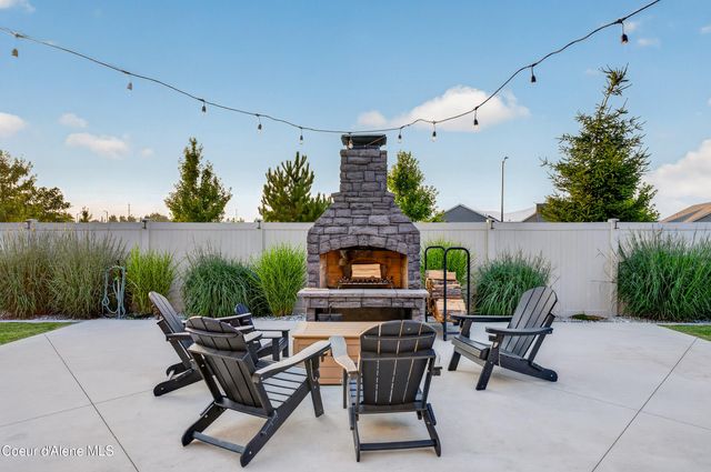 1141 E Percival Ave, Post Falls, ID 83854
