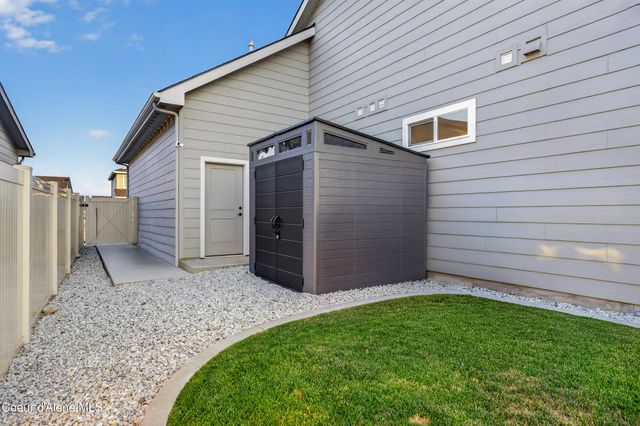 1141 E Percival Ave, Post Falls, ID 83854