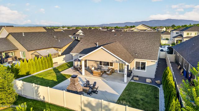 1141 E Percival Ave, Post Falls, ID 83854