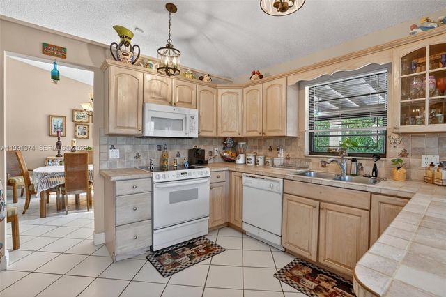 3381 SW 140th Ave, Miami, FL 33175