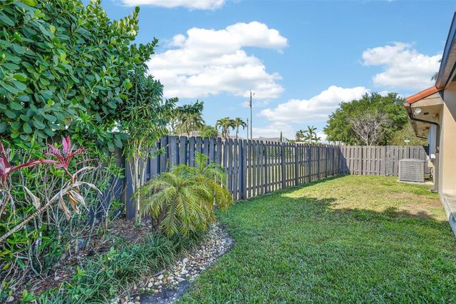 3381 SW 140th Ave, Miami, FL 33175