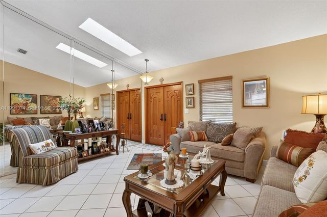 3381 SW 140th Ave, Miami, FL 33175