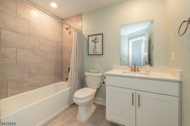 363 Main St 363, Little Falls Twp., NJ 07424