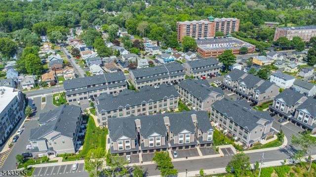 363 Main St 363, Little Falls Twp., NJ 07424