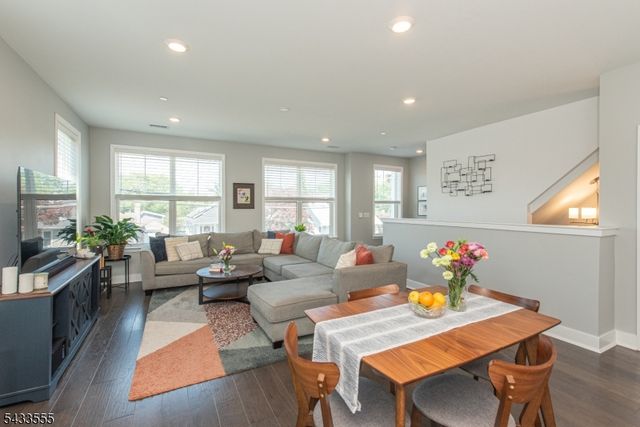 363 Main St 363, Little Falls Twp., NJ 07424