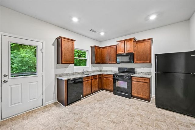 203 Scotland Drive, Dallas, GA 30132