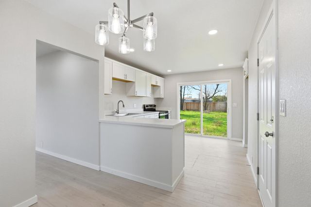 1645 S Wagner Ave, Stockton, CA 95215