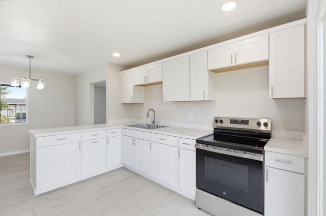 1645 S Wagner Ave, Stockton, CA 95215