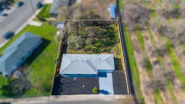 1645 S Wagner Ave, Stockton, CA 95215