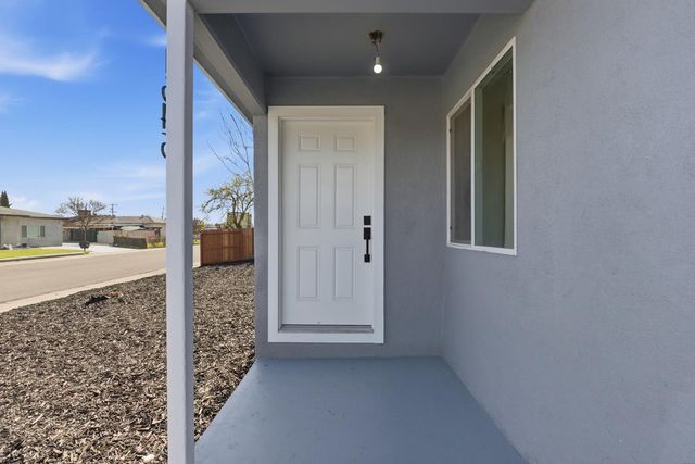 1645 S Wagner Ave, Stockton, CA 95215