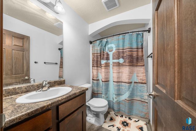 6521 W Amber St, Sioux Falls, SD 57107