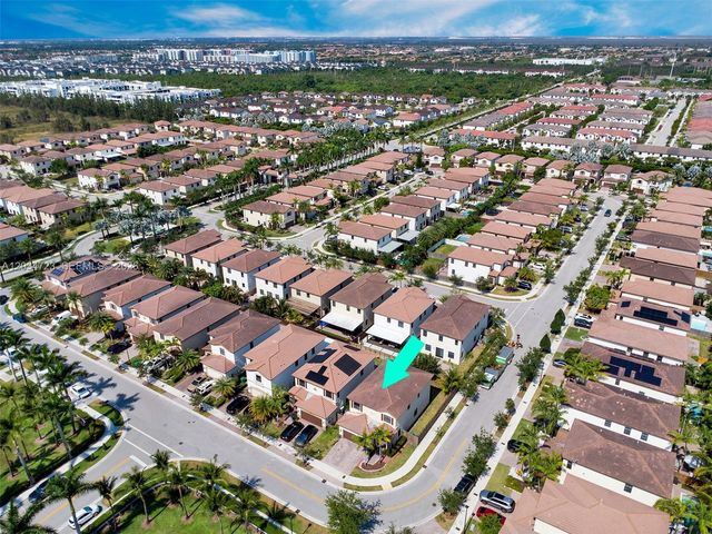 8890 NW 99th Path, Doral, FL 33178