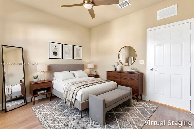 8890 NW 99th Path, Doral, FL 33178