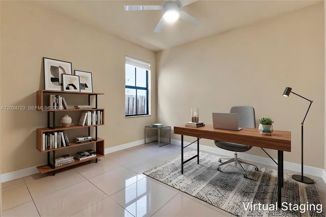 8890 NW 99th Path, Doral, FL 33178