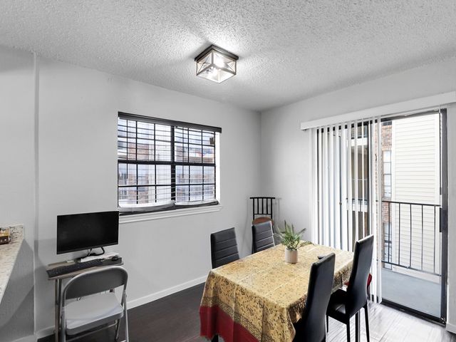 9520 Royal Lane 210, Dallas, TX 75243