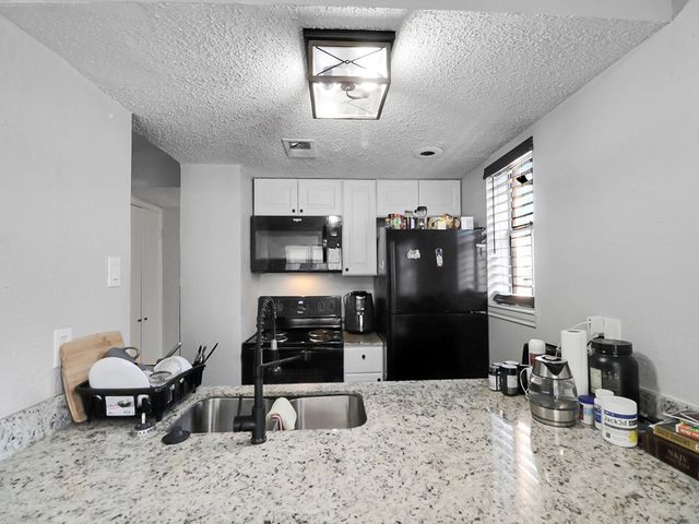 9520 Royal Lane 210, Dallas, TX 75243