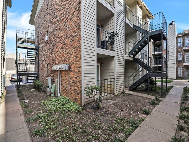 9520 Royal Lane 210, Dallas, TX 75243