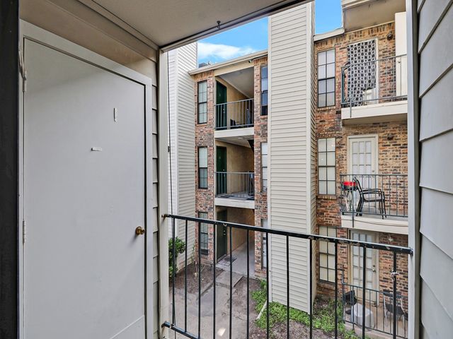 9520 Royal Lane 210, Dallas, TX 75243