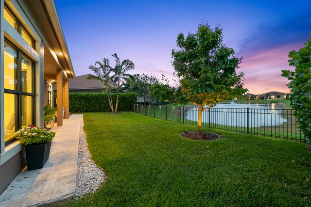 12110 Bastille Circle E, Parkland, FL 33076