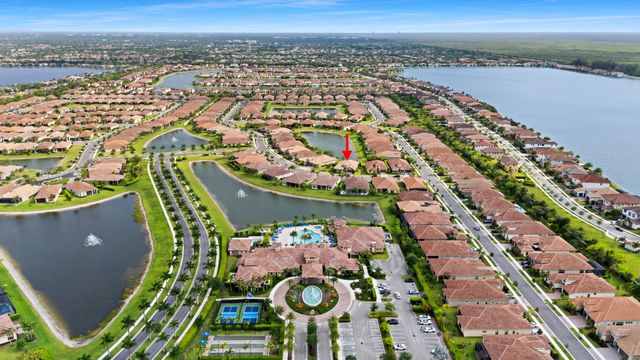 12110 Bastille Circle E, Parkland, FL 33076