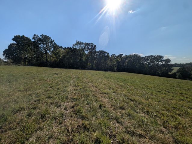 Bunker Road, Harrison, AR 72601