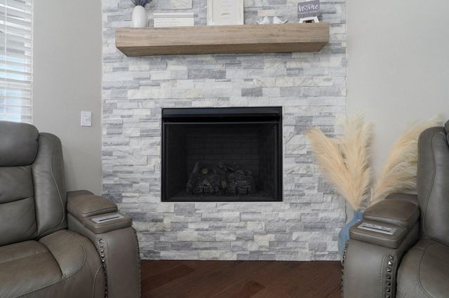 771 N Century Avenue, Republic, MO 65738