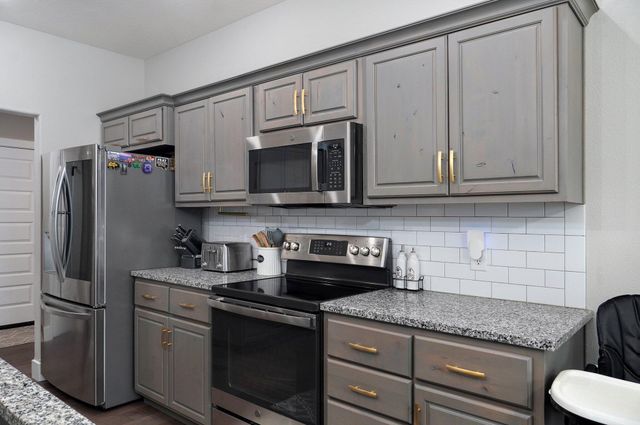 771 N Century Avenue, Republic, MO 65738