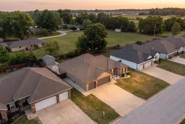 771 N Century Avenue, Republic, MO 65738