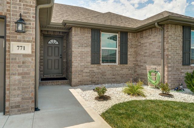 771 N Century Avenue, Republic, MO 65738