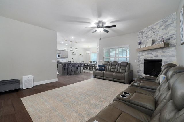 771 N Century Avenue, Republic, MO 65738