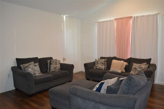 791 Road 5707, Cleveland, TX 77327