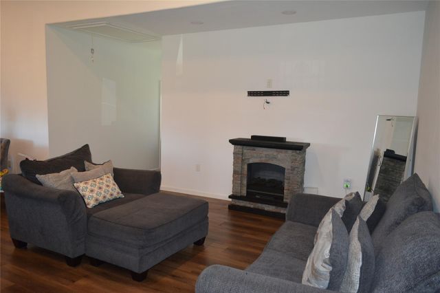 791 Road 5707, Cleveland, TX 77327