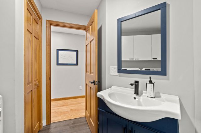 60 Glidden Road, Moultonborough, NH 03254