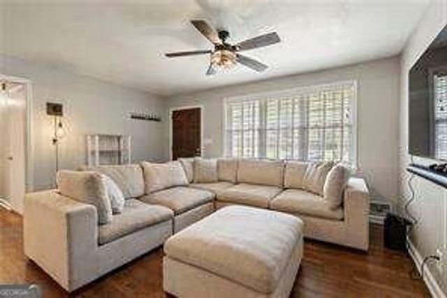 3235 SE Woodview Drive, Smyrna, GA 30082