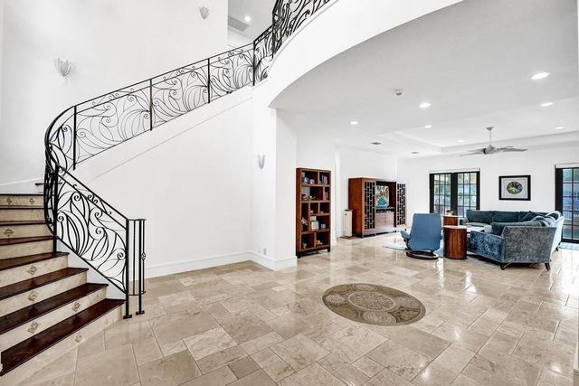 2340 NE 47th Street, Lighthouse Point, FL 33064