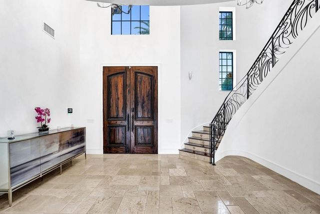 2340 NE 47th Street, Lighthouse Point, FL 33064