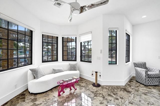 2340 NE 47th Street, Lighthouse Point, FL 33064