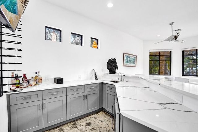 2340 NE 47th Street, Lighthouse Point, FL 33064