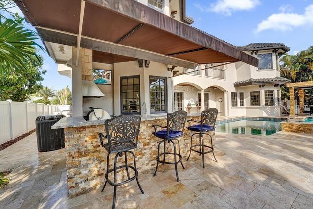 2340 NE 47th Street, Lighthouse Point, FL 33064